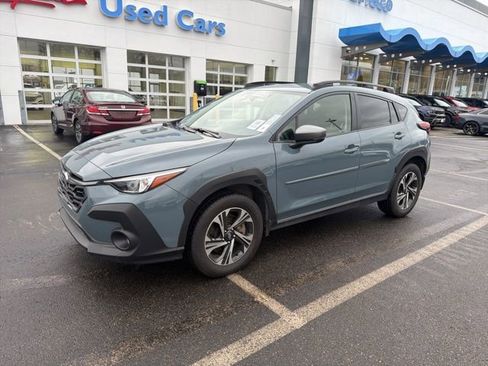 Used 2024 Subaru Crosstrek 2.0i Premium image 3