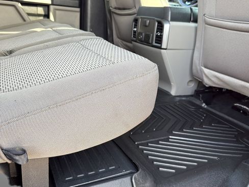 Used 2020 Ford F250 XLT w/ XLT Premium Package AWD/4WD image 25