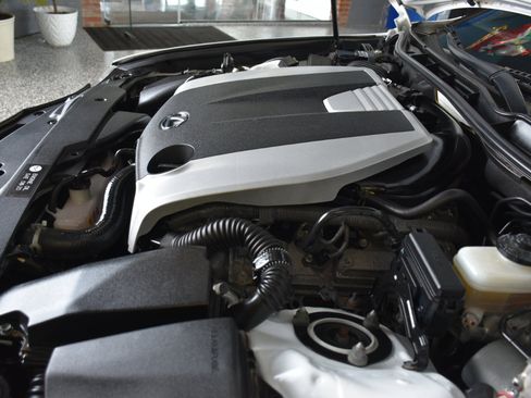 Used 2016 Lexus IS 300 F Sport image 18