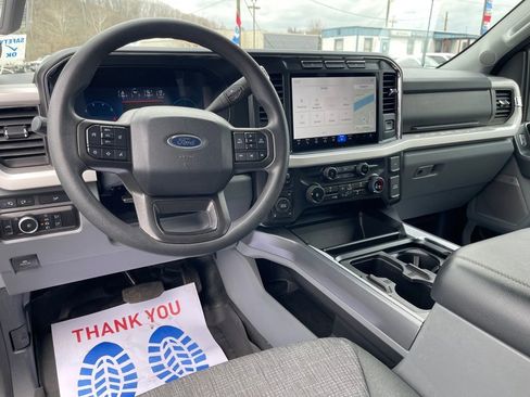 Used 2024 Ford F250 XLT w/ Black Appearance Package image 12