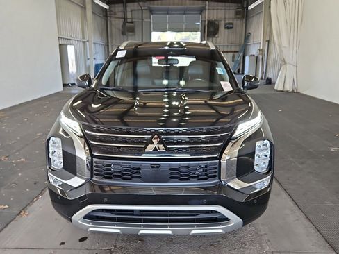 Used 2022 Mitsubishi Outlander SEL image 2