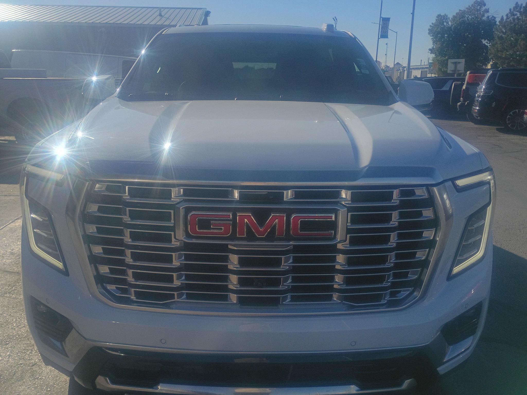 Used 2026 GMC Yukon XL Denali w/ Sun & Power Step Package AWD/4WD image 3