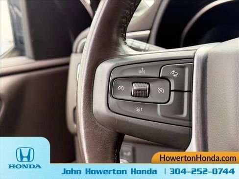 Used 2023 GMC Yukon SLT AWD/4WD image 17