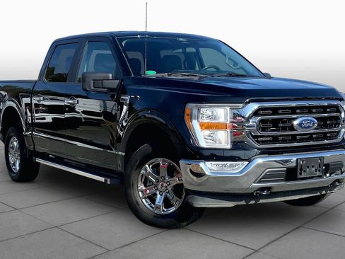 Certified 2022 Ford F150 XLT w/ XTR Package AWD/4WD image 5
