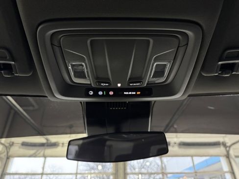 Used 2025 GMC Sierra 3500 SLE w/ SLE Value Package image 21