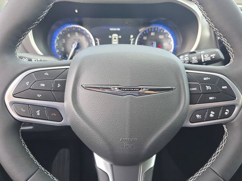 New 2026 Chrysler Voyager LX image 20