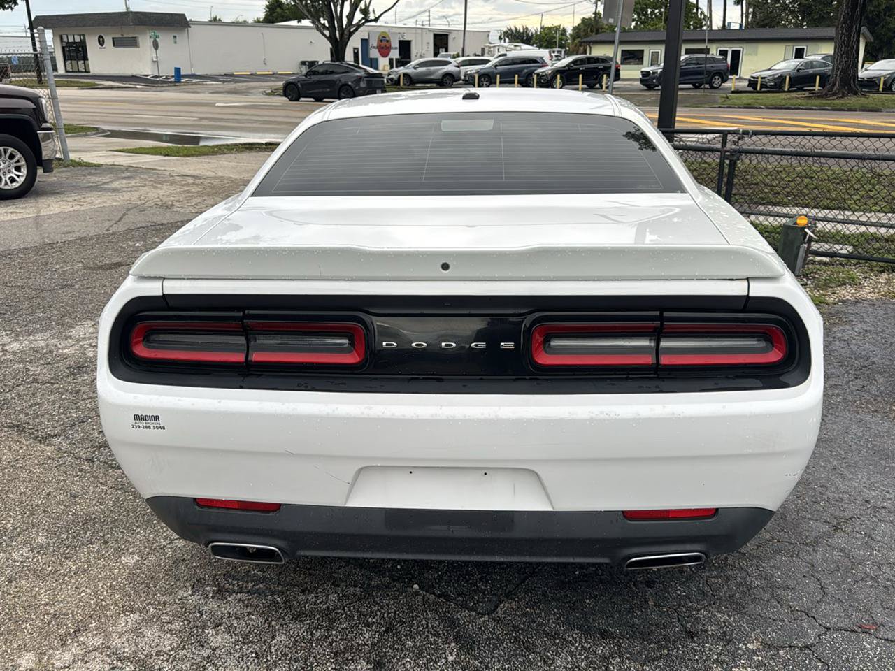 Used 2018 Dodge Challenger SXT RWD image 5