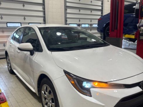 Certified 2024 Toyota Corolla LE image 37