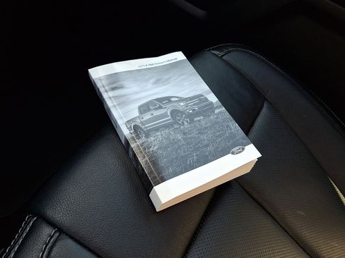 Used 2019 Ford F150 Lariat image 29