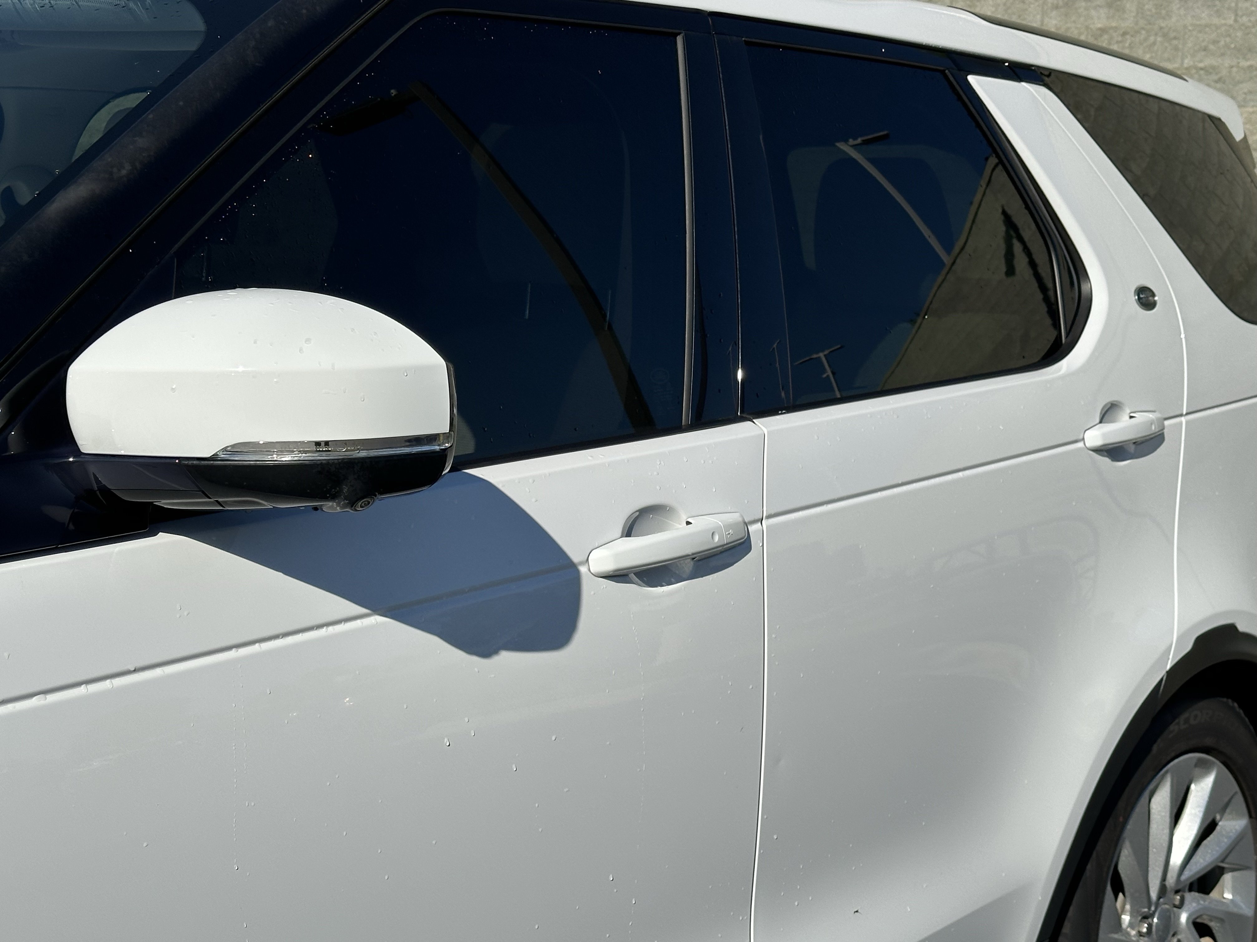 Certified 2023 Land Rover Discovery S AWD/4WD image 12