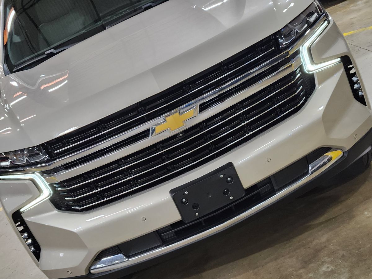 Used 2023 Chevrolet Tahoe LT w/ Luxury Package AWD/4WD image 19