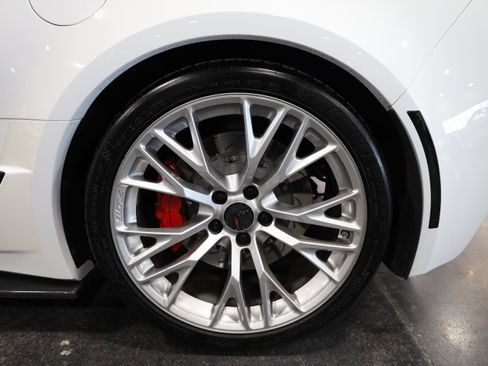 Used 2017 Chevrolet Corvette Z06 image 12