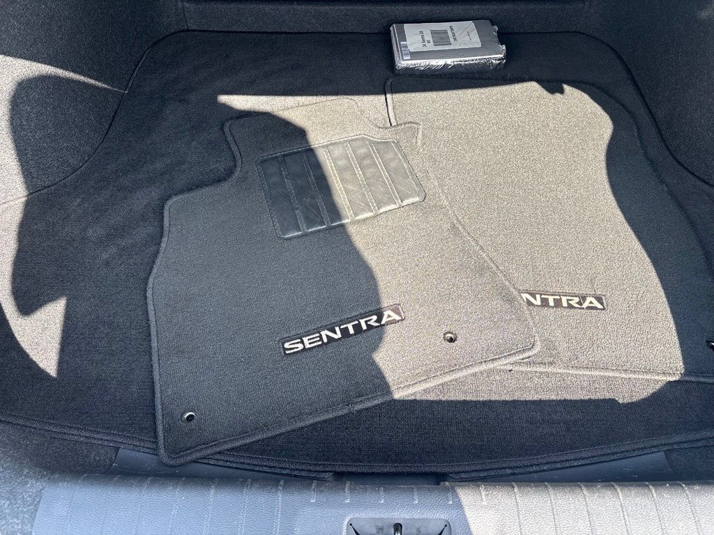 Used 2024 Nissan Sentra SV w/ Lighting Package FWD image 9