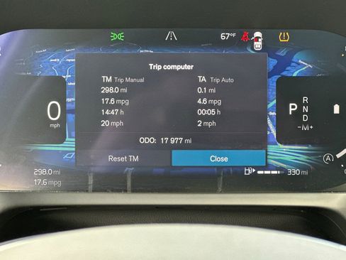 Certified 2025 Volvo XC90 B6 Plus image 29