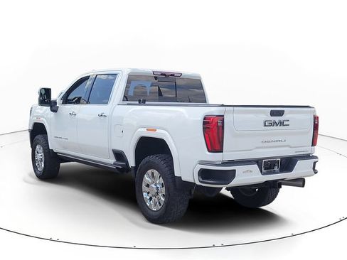 Used 2024 GMC Sierra 2500 Denali Ultimate AWD/4WD image 7