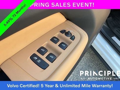 Certified 2024 Volvo XC60 B5 Ultimate w/ Protection Package Premier image 27