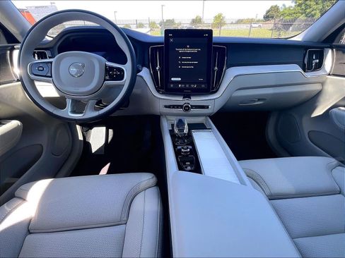Used 2026 Volvo XC60 B5 Ultra w/ Climate Package AWD/4WD image 18