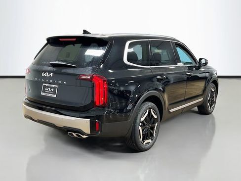 New 2025 Kia Telluride S image 7