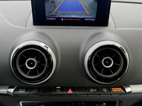 Used 2016 Audi A3 e-tron Premium image 10