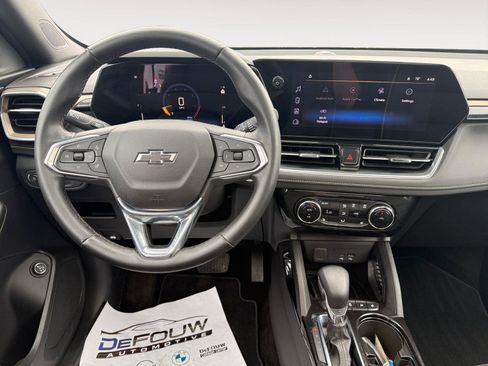 Used 2024 Chevrolet TrailBlazer ACTIV w/ Convenience Package image 13