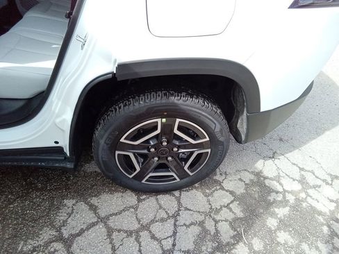 New 2026 Jeep Cherokee Laredo image 26