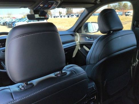 New 2026 Jeep Grand Cherokee L Laredo image 26