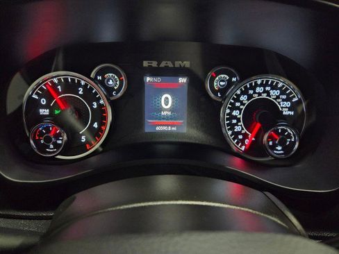 Used 2024 RAM 3500 Tradesman w/ Chrome Appearance Group image 38