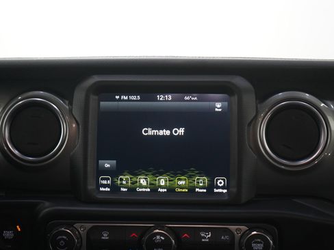 Used 2021 Jeep Wrangler Unlimited Sahara w/ Uconnect 4C Nav & Sound Group AWD/4WD image 15