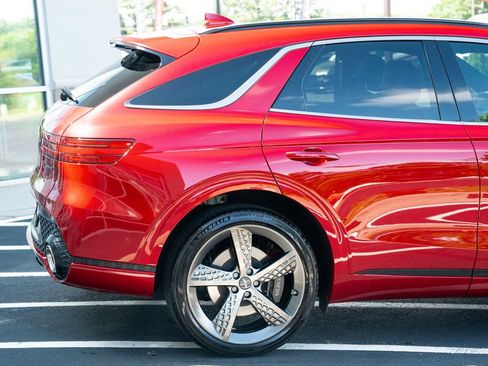 Used 2025 Genesis GV70 3.5T Sport w/ Sport Prestige Package AWD/4WD image 12