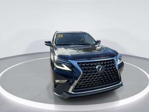 Used 2023 Lexus GX 460 Premium w/ Accessory Package AWD/4WD image 3