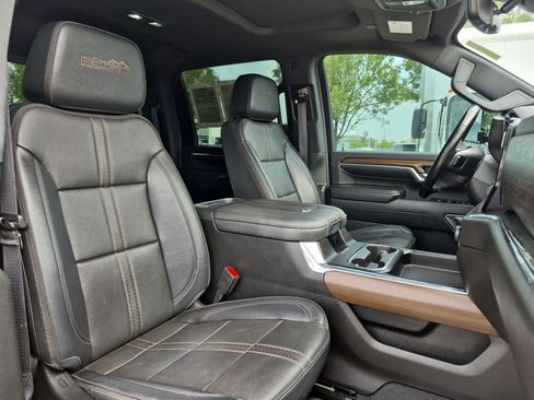 Certified 2024 Chevrolet Silverado 3500 High Country w/ High Country Premium Package AWD/4WD image 31