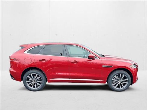 New 2026 Jaguar F-PACE R-Dynamic S image 4