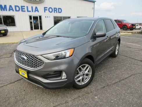 Certified 2024 Ford Edge SEL w/ Convenience Package AWD/4WD image 3