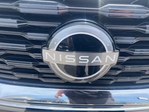 Certified 2023 Nissan Rogue SV AWD/4WD image 30