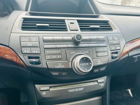 Used 2011 Honda Accord EX-L image 32