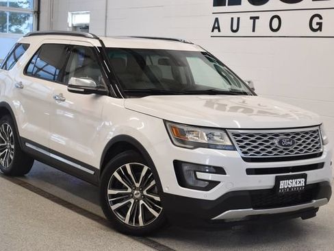 Used 2016 Ford Explorer Platinum AWD/4WD image 1