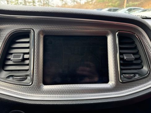 Used 2018 Dodge Challenger SRT Hellcat image 16