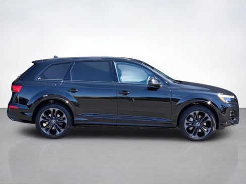 Used 2025 Audi Q7 3.0T Premium Plus AWD/4WD image 8