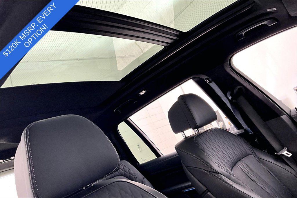 Used 2024 BMW X7 M60i w/ Executive Package AWD/4WD image 20