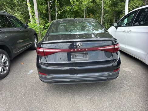 Used 2025 Volkswagen Jetta Sport FWD image 10