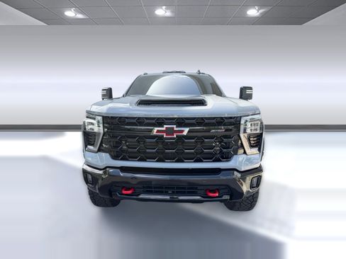 Used 2024 Chevrolet Silverado 2500 ZR2 w/ Technology Package AWD/4WD image 6