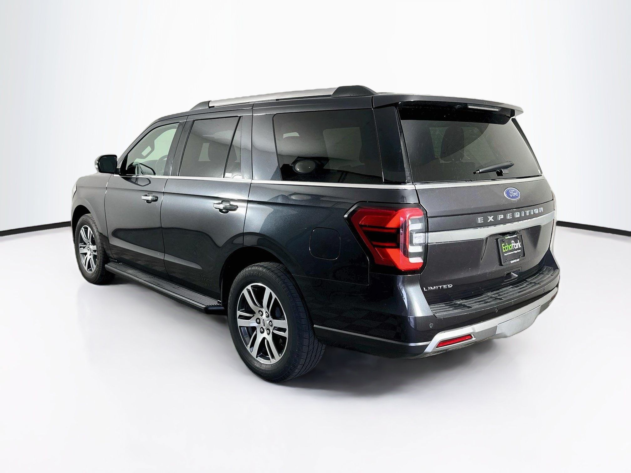 Used 2024 Ford Expedition Limited RWD image 5