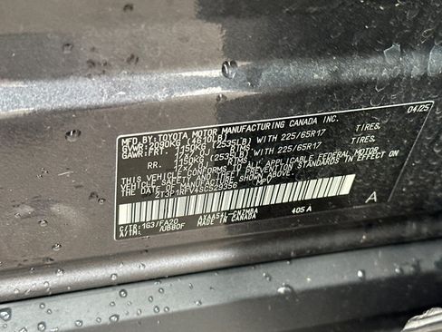 Used 2025 Toyota RAV4 XLE AWD/4WD image 37