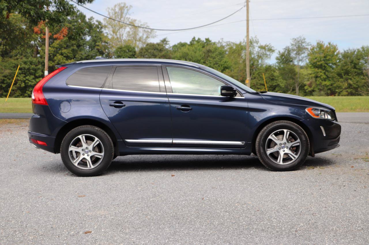 Used 2015 Volvo XC60 T6 AWD/4WD image 2