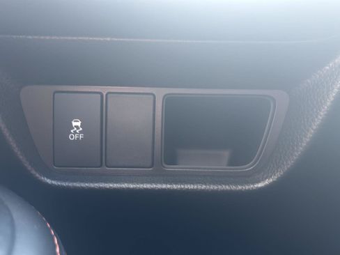 Certified 2026 Honda HR-V Sport image 11