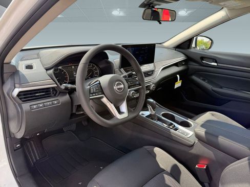 New 2025 Nissan Altima 2.5 SV w/ SV Premium Package image 4