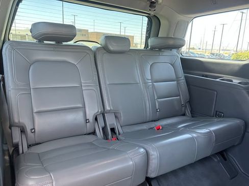 Used 2020 Lincoln Navigator Reserve w/ Equipment Group 208A Reserve AWD/4WD image 29