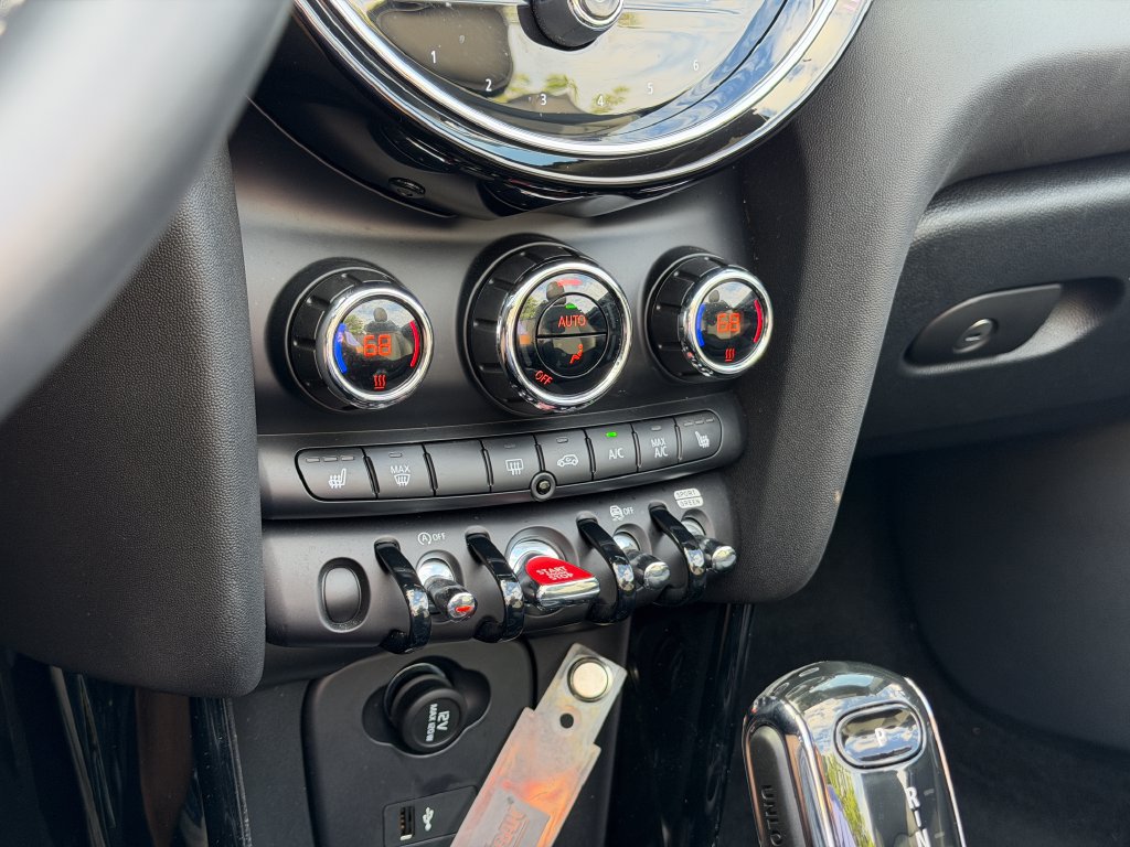 Used 2024 MINI Cooper S FWD image 18