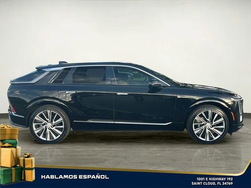 Used 2024 Cadillac Lyriq Luxury w/ LPO, Floor Liner Package image 8
