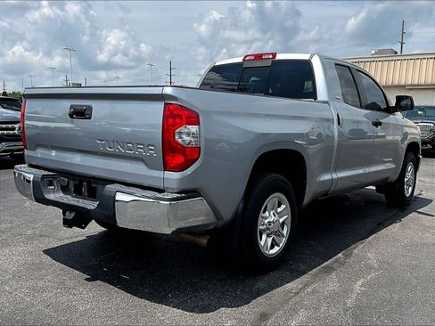 Used 2017 Toyota Tundra SR5 w/ SR5 Upgrade Package RWD image 6